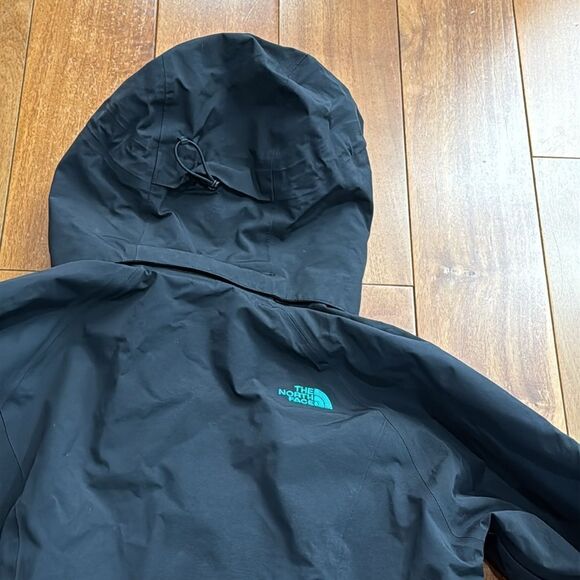 The North Face Women’s Black and Teal Hyvent Jacket size M - Picture 5 of 11
